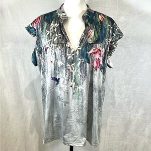 Flutter cap sleeve vneck honeysuckle and hummingbird print top size XXL